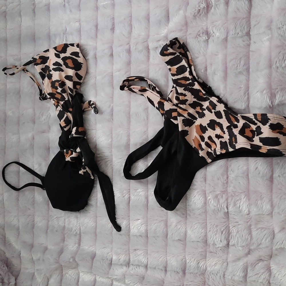 Jaezziy 2 Piece Leopard Print Adjustable Top Cutout High Cut Bikini Size Small